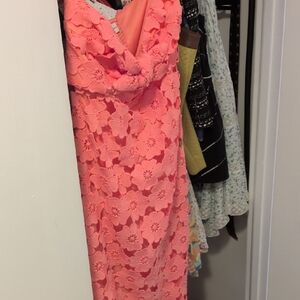 Elegant Strapless Floral Lace Dress